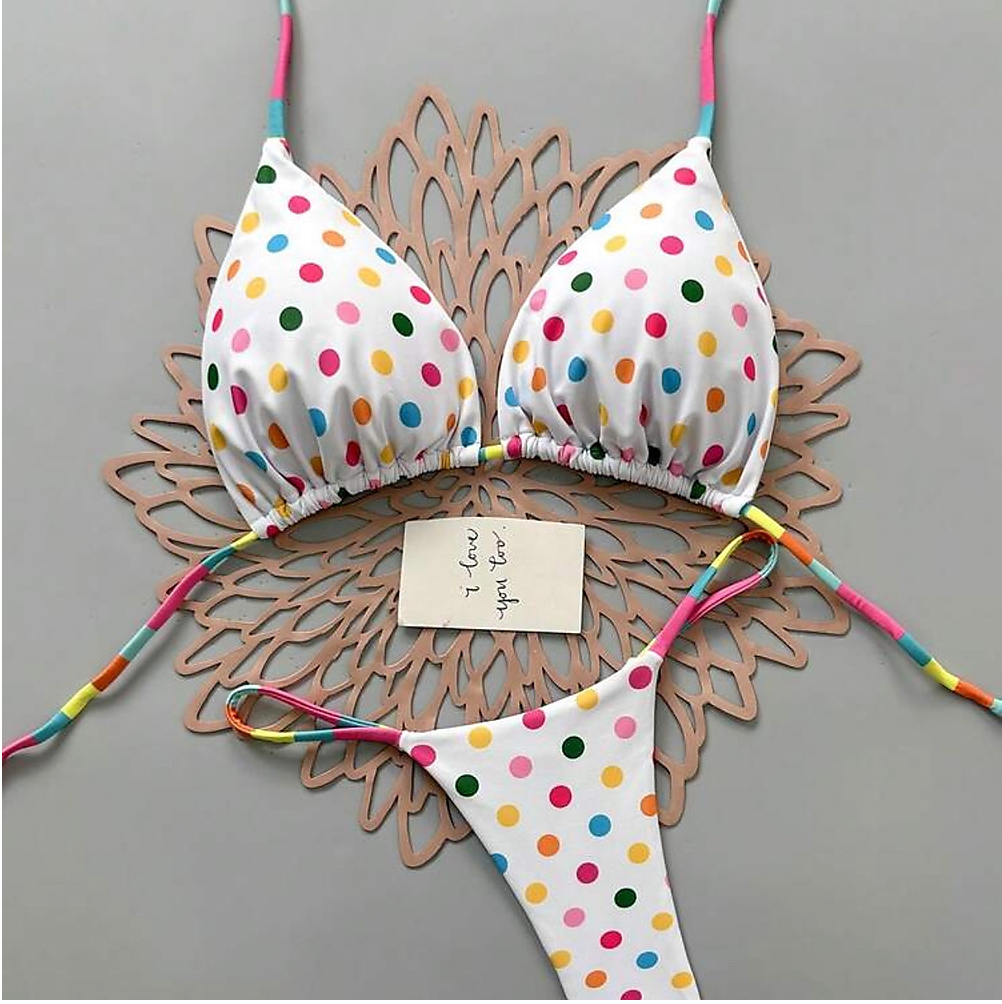 بكيني منقط بأبيض 🔥